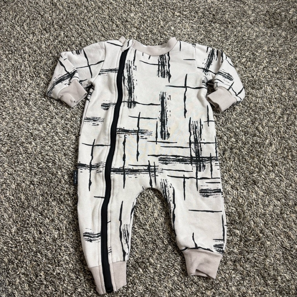 Tiny tribe 12 mo jumpsuit romper